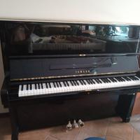 Pianoforte Yamaha U2