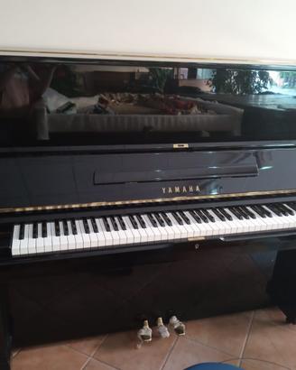 Pianoforte Yamaha U2