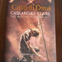 Libro “Citta di Ossa” Cassandra Clare