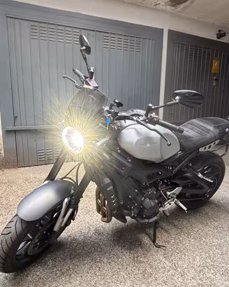 Yamaha XSR 900 2019 + scarico Akrapovič