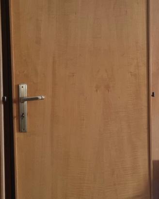 PORTA IN LEGNO