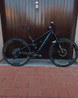 Trek slash 8 2020 tg.L  29’