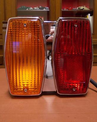 Faro/Fanale posteriore sx Peugeot 304 1^ serie