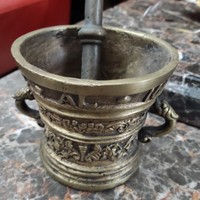 Antico Mortaio e pestello in bronzo