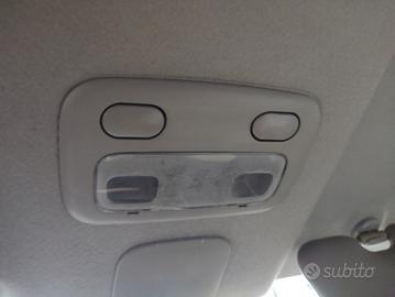 Plafoniera anteriore NISSAN X-TRAIL del 2005