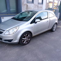 Opel Corsa 1.3 Diesel - adatta neo patentati