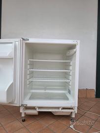 Mini frigorifero da incasso Electrolux FI1550FB