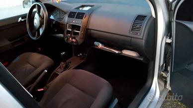VOLKSWAGEN Polo 3ª serie - 2005