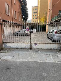 GarageAFFITTASI GARAGE - PARMA, VIA TONALE