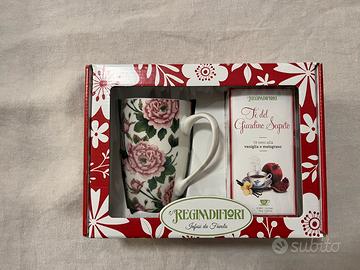 Set tazza in porcellana con the.