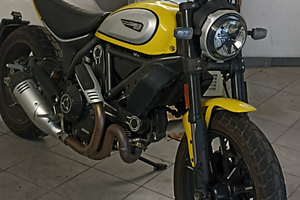 Ducati scrambler 800cc