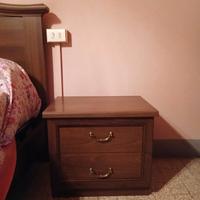 Comodini in legno massello e altro