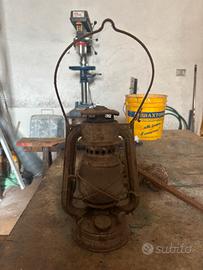 Antica Lanterna a Petrolio Vintage