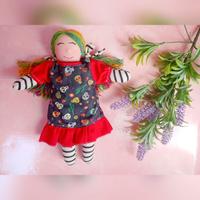 Simpatica bambola di stoffa fatta a mano 25 cm