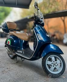 Vespa GTS 250 i.e. – 2008 –  Blu Midnig