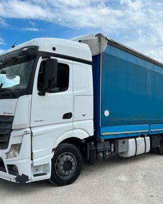 Mercedes Actros 2540 Centinato con sponda