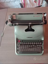 Macchina da scrivere Olivetti Lexicon 80