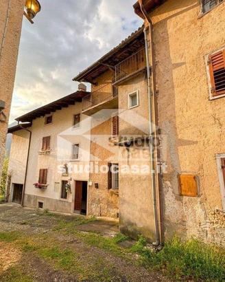 Appartamento di 105 m² con 5 locali a Vallarsa