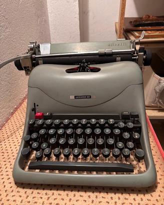 Macchina da scrivere Olivetti lexikon 80