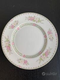 Coalport. Canterbury. N.12 piatti piani bone china