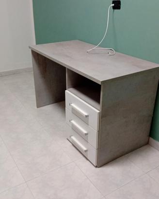 Arredamento quasi completo