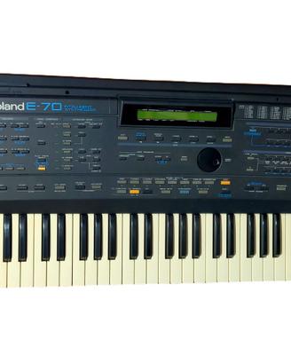 Roland E-70 Intelligent Synthesizer + Custodia