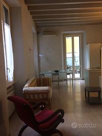 Loft ristrutturato con terrazzo