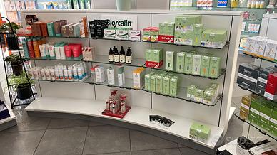 scaffali per negozio