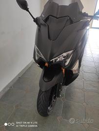 Yamaha T Max DX 530
