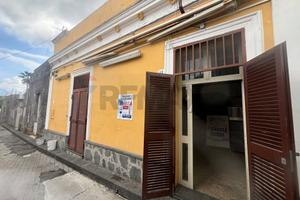 Locale Commerciale - Giarre