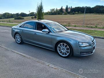 Audi A8 4.2 V8 FSI quattro tiptronic