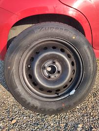 Ruota nuova ( pneumatico e cerchio nuovi )