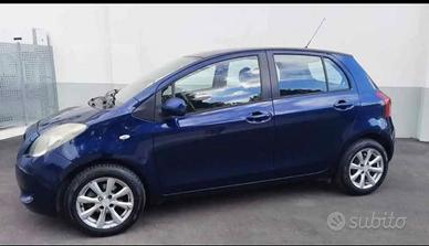 TOYOTA YARIS DEL 2006