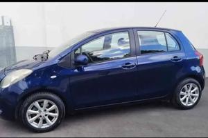 TOYOTA YARIS DEL 2006