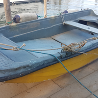 Barchetta in vetroresina