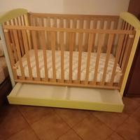 Lettino per bambini in legno