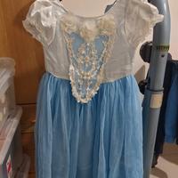 costume principessa con corona e cappuccio