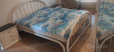 letto completo di materasso