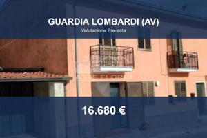 Immobile in asta di 218 m² con box auto a Guardia 