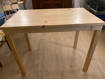 Tavolo in abete