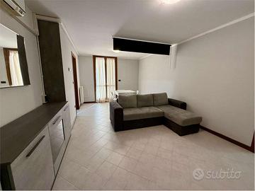 TRILOCALE IN ZONA CENTRALE