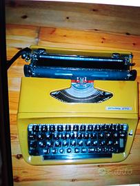 macchina da scrivere anni 80