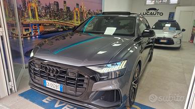 Audi Q8 50 TDI 286 CV quattro s line tetto apribil