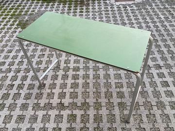 Tavolo tipo ospedale