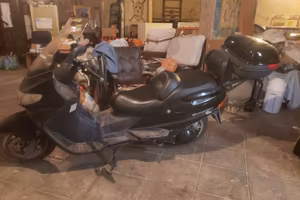  Suzuki Burgman 400 