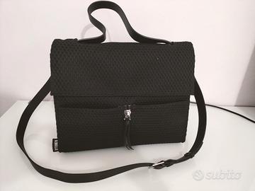 Borsa Rebelle nera  modello Clio Underground 