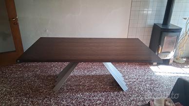 tavolo a ventaglio Tonin Casa.