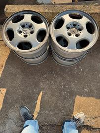 Cerchi in lega da 16 per Mercedes classe E 270