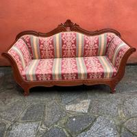 Divano in legno e stoffa 