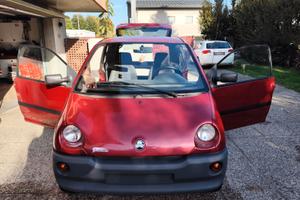 Macchinina Aixam lux